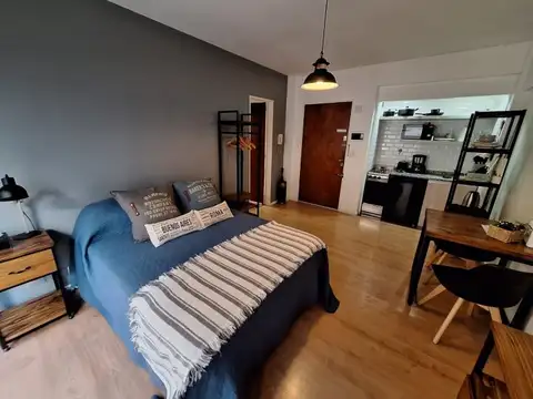 Barrio Norte, Uruguay y M.T.de Alvear, 1 amb, 35m2, u$s 450 + expensas ( $200,000) + servicios....