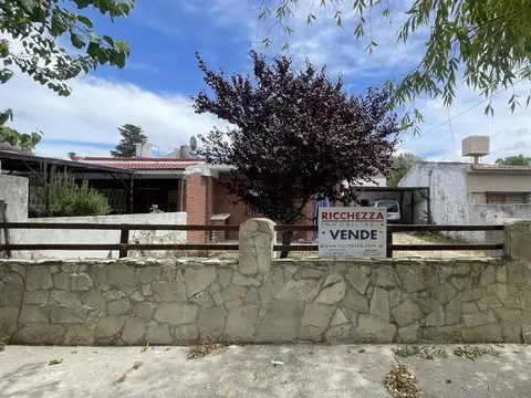 OPORTUNIDAD - CASA DE 3 AMBIENTES