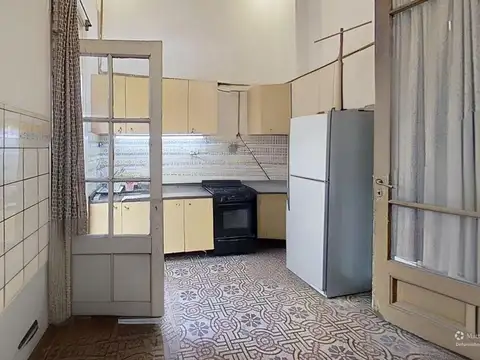 PH DE 7 AMBIENTES CON PATIOS Y BALCONES
