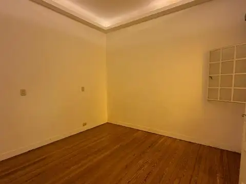 Departamento en Alquiler en Balvanera, $ 850.000