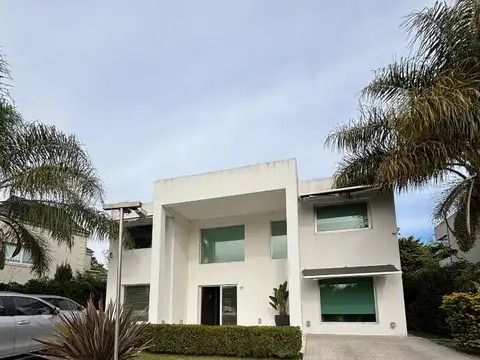 Casa en venta - Las Acacias de Hudson