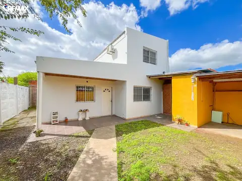 CASAS EN VENTA 2 UNIDADES ENSENADA 200m2 CUBIERTOS