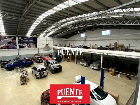 Edificio Comercial y Taller en Venta sobre gran avenida Ideal rubro Automotor