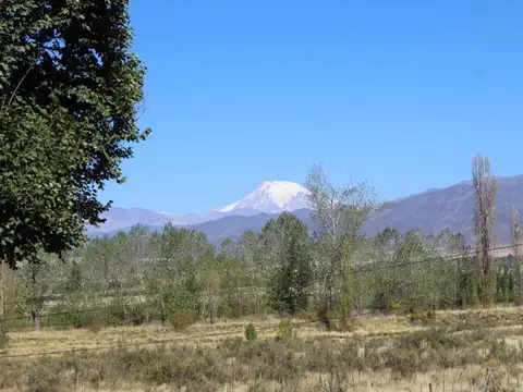 B° Privado Los Coirones en La Carrera, Tupungato