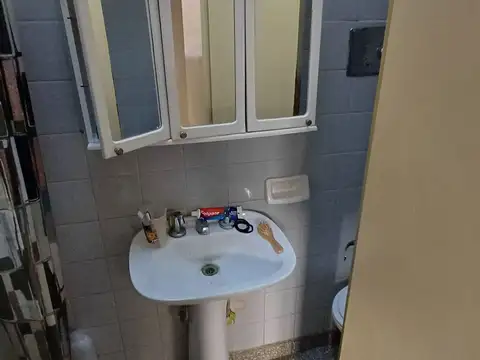 Depto Tipo Casa en Venta 60 años