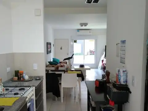 Depto Tipo Casa en Venta de 3 ambientes