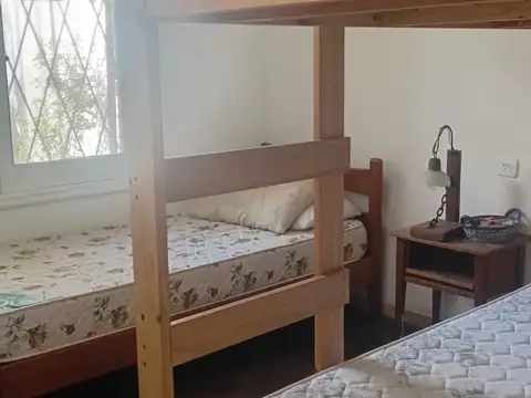 Alquiler de Quinta con gran parque y pileta en CUBA Villa de Mayo