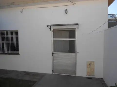 Depto Tipo Casa en Alquiler de 1 dormitorio