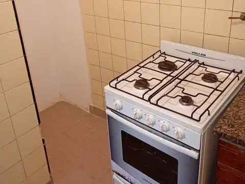 Depto Tipo Casa en Alquiler 85 años