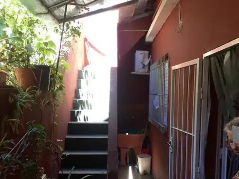 Depto Tipo Casa en Venta 45 años