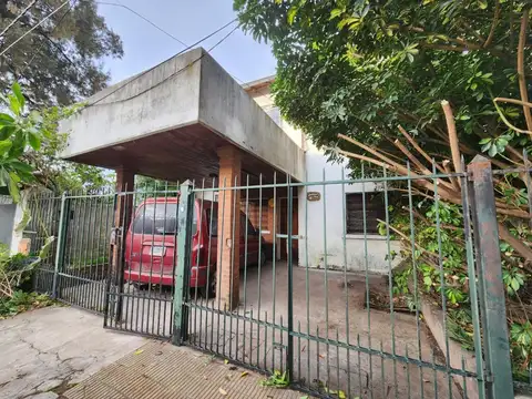 casa en dos plantas a refaccionar