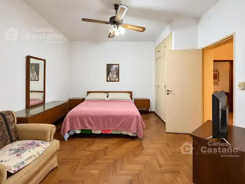 Depto Tipo Casa en Venta con 1 cocheras