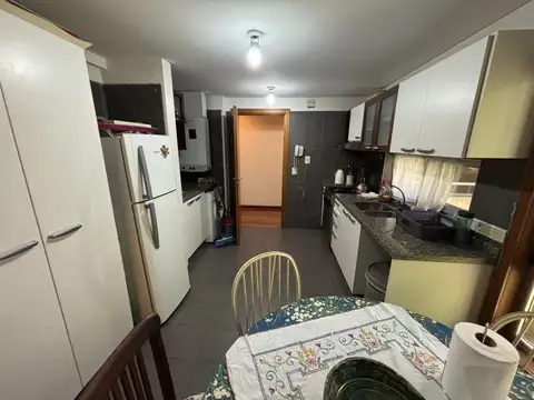 Departamento 4 ambientes con 3 baños