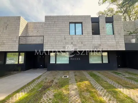 Duplex 4 amb en complejo cerrado  Doce Casas Parque Leloir. 