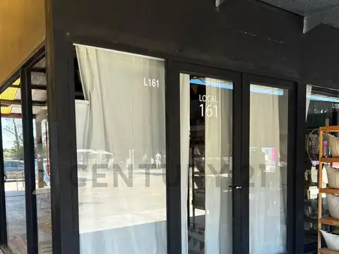 Venta en BLOQUE 2 Locales en DOCKS del pto Tigre