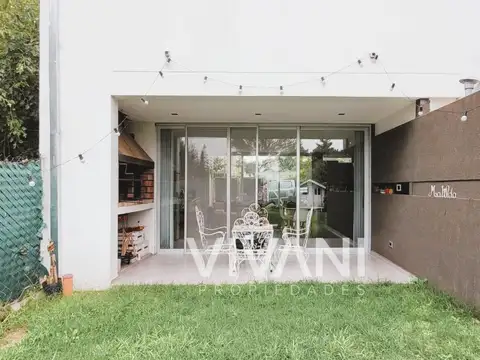 Casa en Venta en Villa Parque Sicardi, USD 118.000