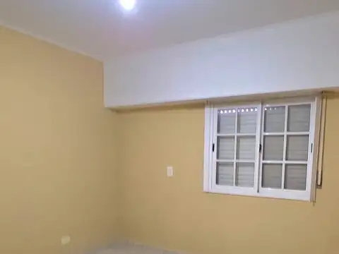 Departamento en Alquiler en Tablada, $ 450.000