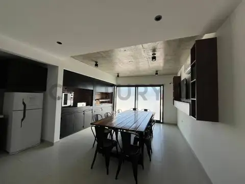 Sargento Gomez 1400, Piso 1