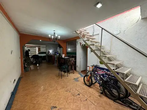 CASA DE 2 AMBIENTES MAS LOCAL ADELANTE ,IDEAL NEGOCIO