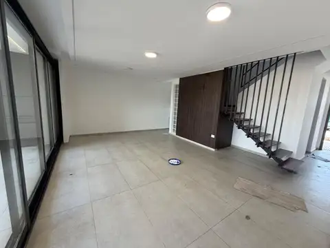 Casa en Alquiler de 3 dormitorios