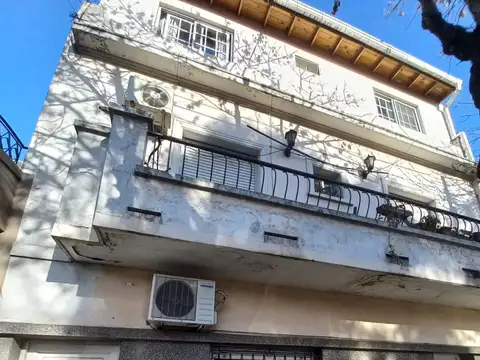 PH 2 Dtos. de 3 Amb. C/uno - Ideal 2 Familias