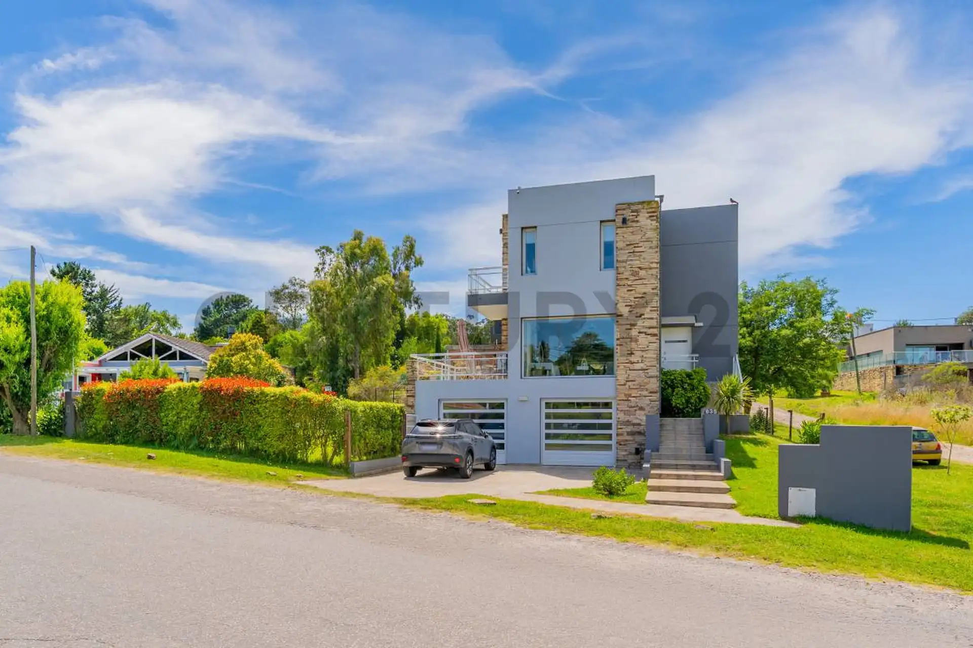 Casa con gran lote en Sierra de los Padres, 220m²