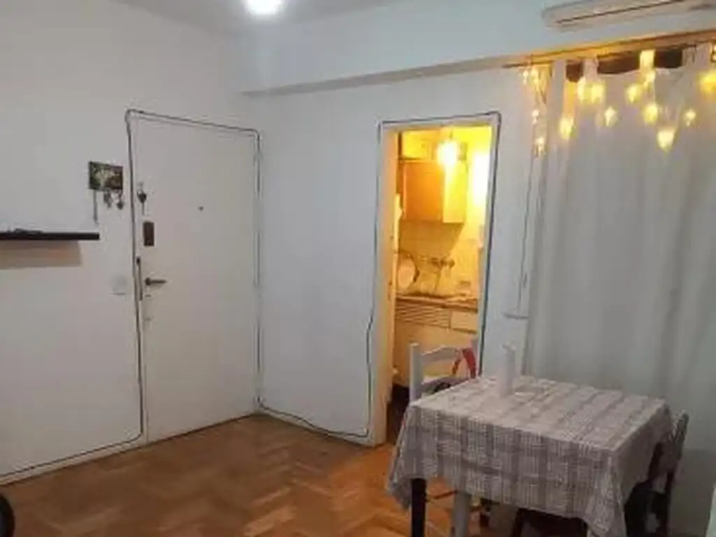 Avenida Medrano e/ Ángel Peluffo y Lezica