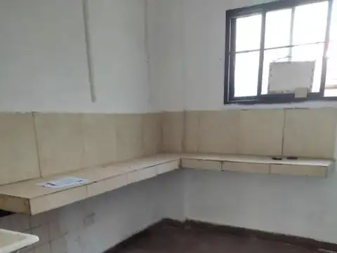 Local en Alquiler en Quilmes, $ 450.000