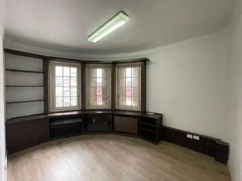 Departamento de 65 m² con 4 Ambientes en Alquiler en Av Corrientes