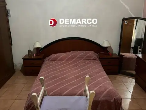 Casa 4 ambientes con 1 baño