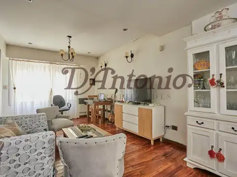 Depto Tipo Casa en Venta de 3 dormitorios