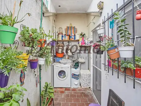 Depto Tipo Casa en Venta al Este