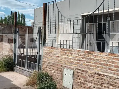 VENTA CASA 3 DORMITORIOS - EL FORTÍN - CENTENARIO