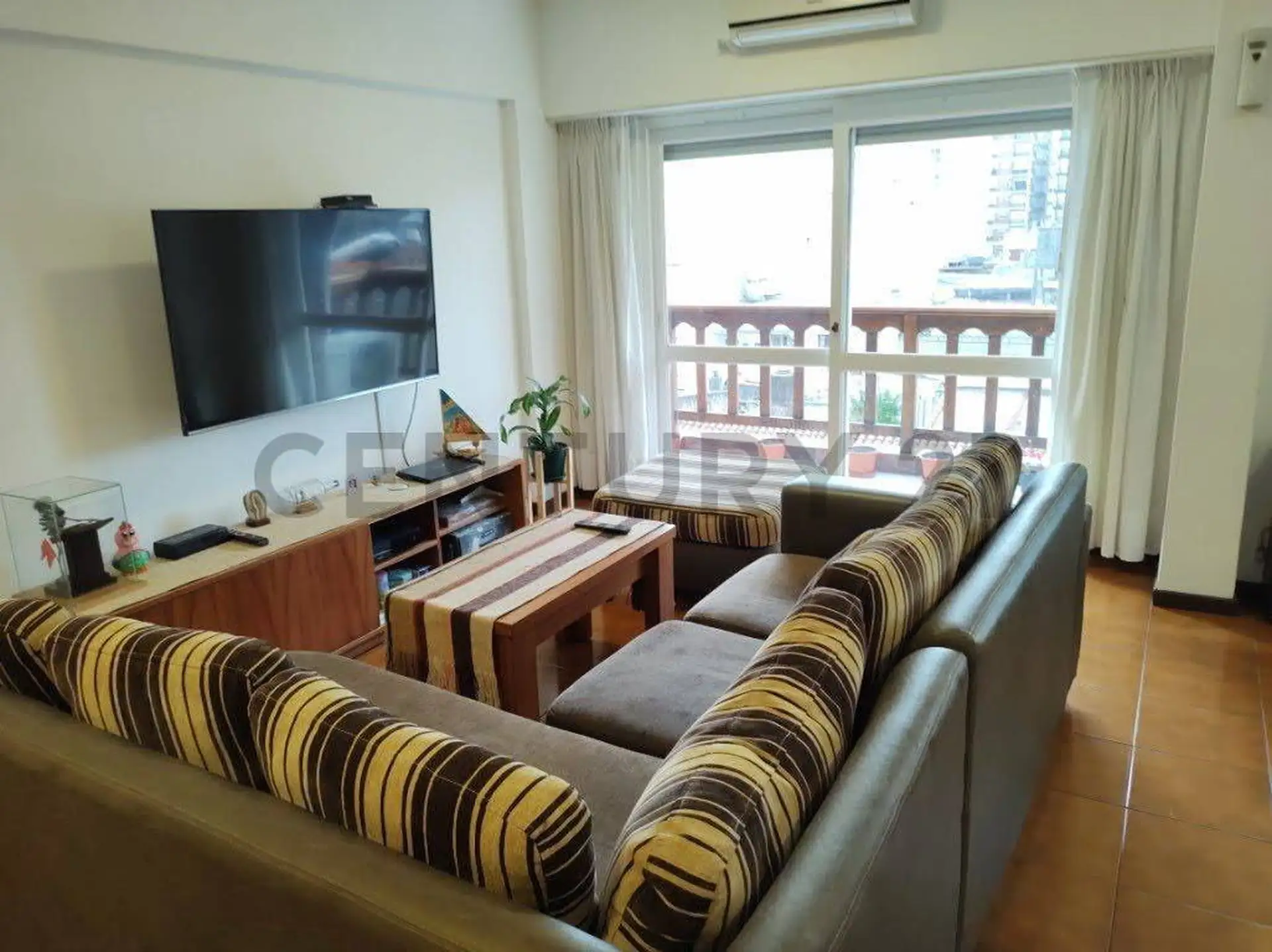 Departamento 4 ambientes con dependencia y cochera – Mar del Plata