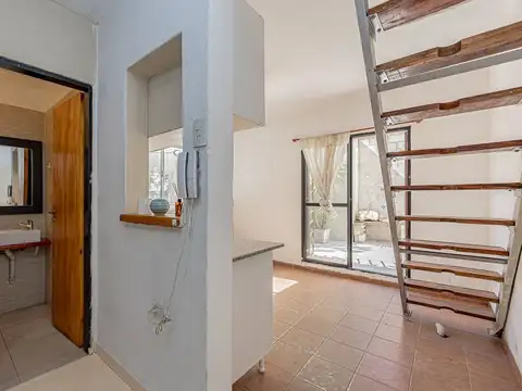 Depto Tipo Casa en Venta 15 años
