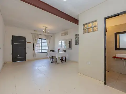 Depto Tipo Casa en Venta de 2 dormitorios