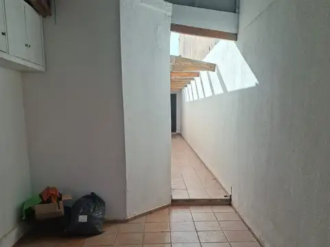 Bernardo Razquin 2700