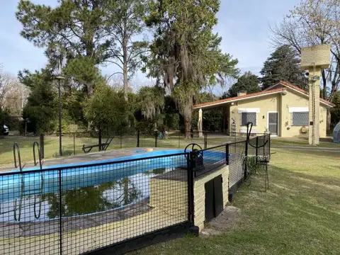 Casa en Venta en Cotos De La Alameda, USD 230.000
