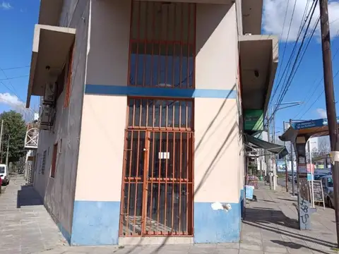 Local comercial en venta – Sobre Av. de Mayo