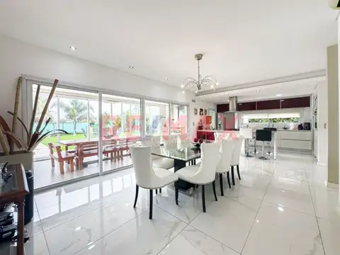 Casa en Venta de 4 dormitorios