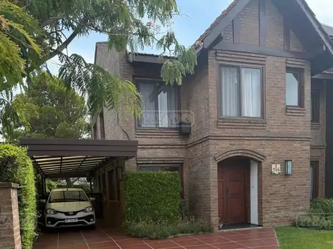 Casa Chalet  en Venta en San Fernando, G.B.A. Zona Norte, Argentina