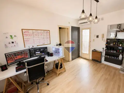 Depto Tipo Casa en Venta en Bernal, USD 37.000