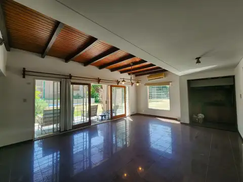 Casa en Venta al Oeste