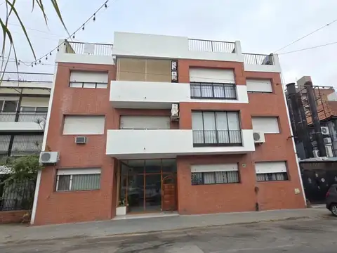 Venta departamento cuatro ambientes Quilmes centro