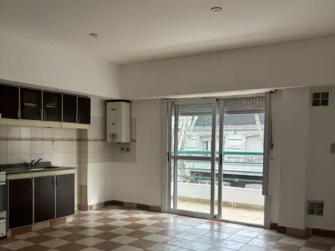 Martiniano Leguizamón 1600, Piso 1