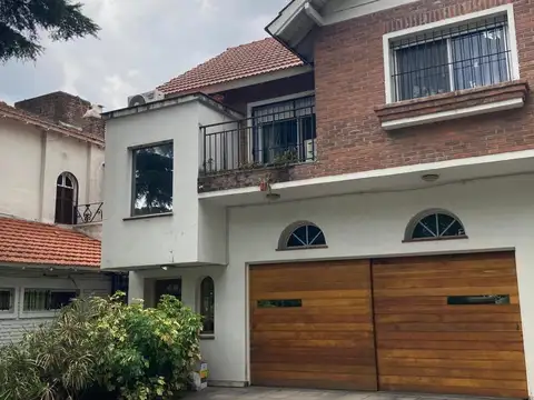 Casa quinta en venta - 6 dormitorios 5 baños - pileta - 3742 mts2 - Moreno