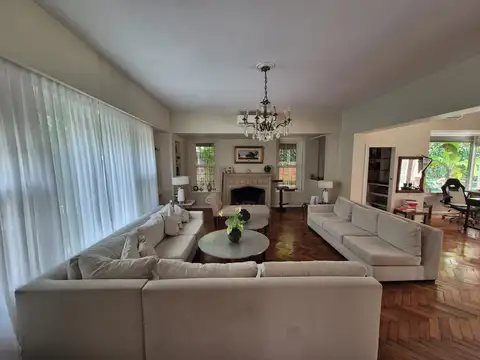 José C. Paz  al 1600