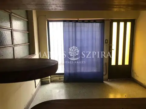 Casa 5 ambientes con 1 baño
