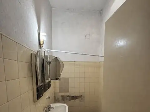 Local en Venta en Cinco Esquinas, USD 400.000