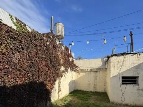 Av presidente peron 3600